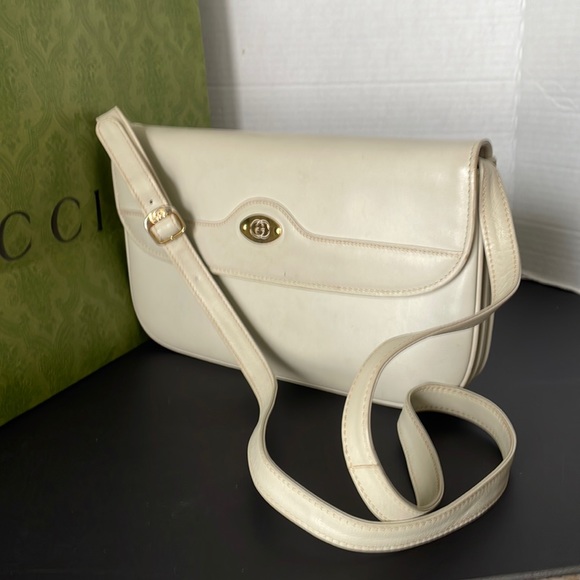 ❌PRICE DROP ❌🛑Authentic Crossbody/Shoulder Leather Bag Gucci. - Picture 3 of 15